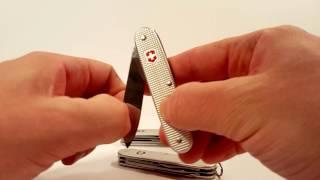 Victorinox Alox Solo Pioneer Overview