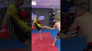 Ivan Krastanov doing some pad work! Kickboxing motivation