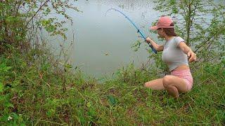 Hook Fishing Video. Big Tilapia Hunting Girl with Earthworms