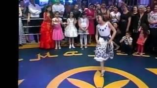 Gypsies dance. Цыганский конкурс. Пляшут цыганские дети!