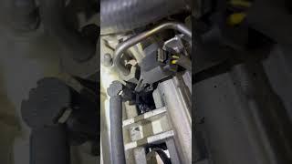 Fuel Injector Leak Repairs on a Mercedes Sprinter Diesel #mercedessprinter