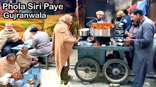 70/-Rs Unique Breakfast Gujranwala Pakistan 60-Year-Old Siri Paye Street Food | How to Make Paye