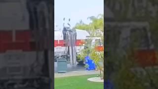 The trash bin suddenly drops it. He needs to fix the trash bin #shorts #trash #drop