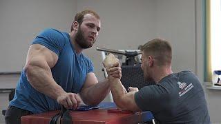 SMAEV GOES HARD! / Armwrestling (eng subs)