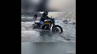 Testing my new honda cb 350 rs river crossing.