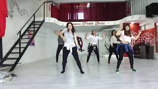 HIP HOP ACADEMIA PUNTO BAILA