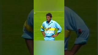 Azharuddin drops catch against Australia|