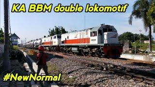 #New_Normal - Momen KA BBM double lokomotif melintas di stasiun solo jebres