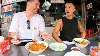 Viet-Australian Tries My Favorite Vietnamese Dish @davidkhai