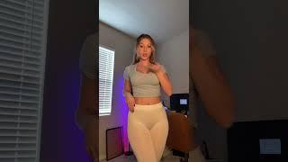 beautiful woman This is a work of art #shorts #asmr #tiktok #sexy #hot #art #wow #girl #viral #simp