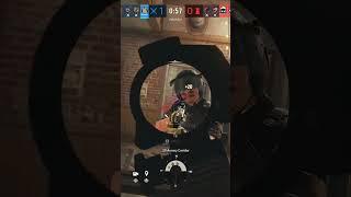 can't touch this! 1v3 clutch #rainbowsixsiege #gaming #gameplay