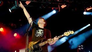 Blink 182 - Christmas KROQ 2011 @720p [FULL CONCERT]