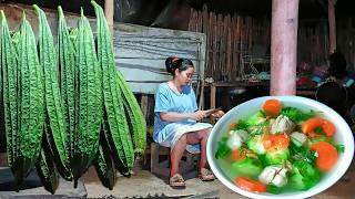 COOKING OYONG VEGETABLES WITH SPECIAL BEEF MEATBALL TOPPING