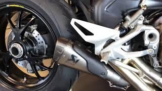 Ducati Streetfighter V4 S With Full Akrapovic Exhaust