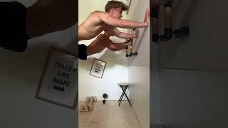 Gravity isn’t working#calisthenics #reel #challenge #gym
