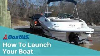 How To LAUNCH Your Boat at the Ramp [In 6 EASY STEPS!] | BoatUS