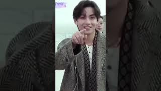 his cuteness 🫶️ #bts #love #btsmember #taesmile #kpopidol #kpop #dance #btslove