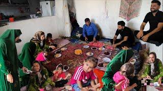 Receiving a gift from Germany by Najma from Peren Channel for her daughter with the help of Aisha