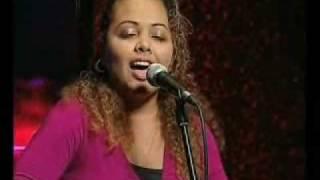 Natalie Raikadroka - Ep. 4 Vodafone Mic "Who Will Love Me"