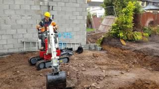 Takeuchi TB210R Micro Mini Digger