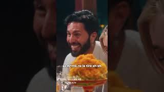 Y soporteeeen, verdad Julián? | Secretos de Parejas | Canela.TV