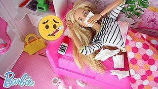 Barbie Sick Day Morning Routine in DreamHouse | Poupée Barbie Malade Fièvre