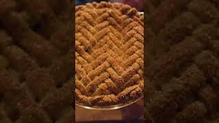 Make this stunning Herringbone pie crust #pie #baking #pastry #recipe