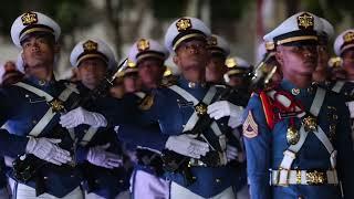 Hujan-hujanan, Prabowo, Jokowi, SBY Naik Maung Bareng Cek Pasukan Parade Senja