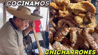 Haciendo Los Mejores Chicharrones Para La Fiesta