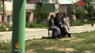 Uzbeks in Kyrgyzstan fear new communal riots