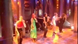 SPICE GIRLS - FIRST APPEARANCE ON TOP OF THE POPS IN 1996 (WANNABE)