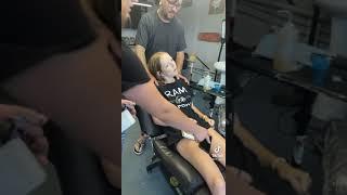 Girl passes out while getting finger tattoo 