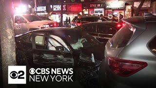 3 police officers hurt in Hell's Kitchen crash, NYPD says