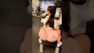 Squat that grows #gym #sexy #ass #bigass