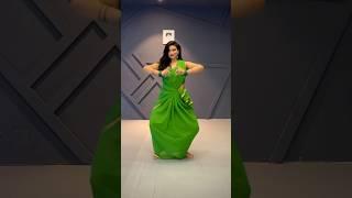 Chammak Challo : Dance Shorts | Chahat Vaish #dancemoves #chammakchallo