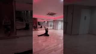 Strip plastic dance classes ⁣ #burlesque #ladydance #showgirl #stripplastic  #стриппластика