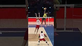 Massive spike by Darlan Souza ‍ #epicvolleyball #volleyballworld #volleyball