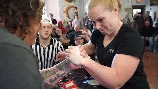 WOMEN Powerlifters TRY ARMWRESTLING!?
