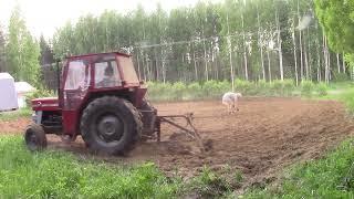 YMPÄRI MENNÄÄN MASSEY FERGUSON !