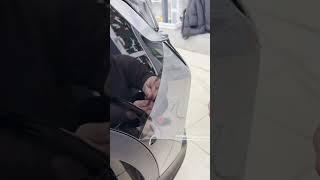 Защищает ли антигравийная пленка от мелких дтп? Реальный пример в видео. Оклейка авто в Минске.
