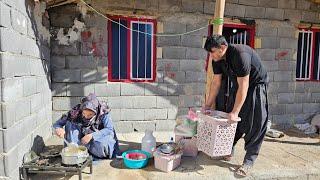 Cooperation in the rain: rebuilding a house with love and effort#sholiz #peren