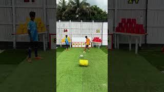 Who has better skill to score 20 first ??