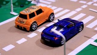 Cars Race & Crashes with Toy Racing