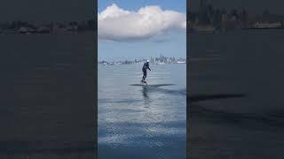 #Flying in to #sanfrancisco via #fliteboard. The best way to fly the bay. #efoil #ocean #mirror