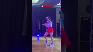 Traditional Bachata Is Alive on This Salsa Floor #salsarosa #salsaboricua #salsadominicana #bachata