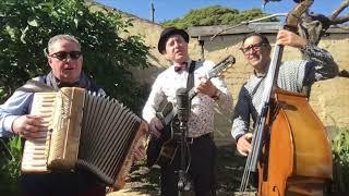 Mambo Italiano - Bella Ciao Banda Italiana