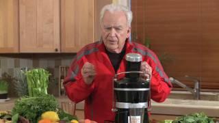 Jay Kordich Makes Green Juice Combination.