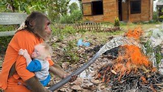 Can’t stop watching🫣 Cutis take baby monkey becomes fire hero for big fire