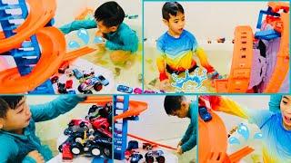 Fun Bathing with toys | Hot Wheels Cars In the Water | Monster Truck Car Toys | Fast Track Cars