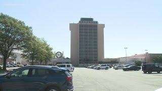 Tenants facing order to vacate Military Circle Mall plead for more time